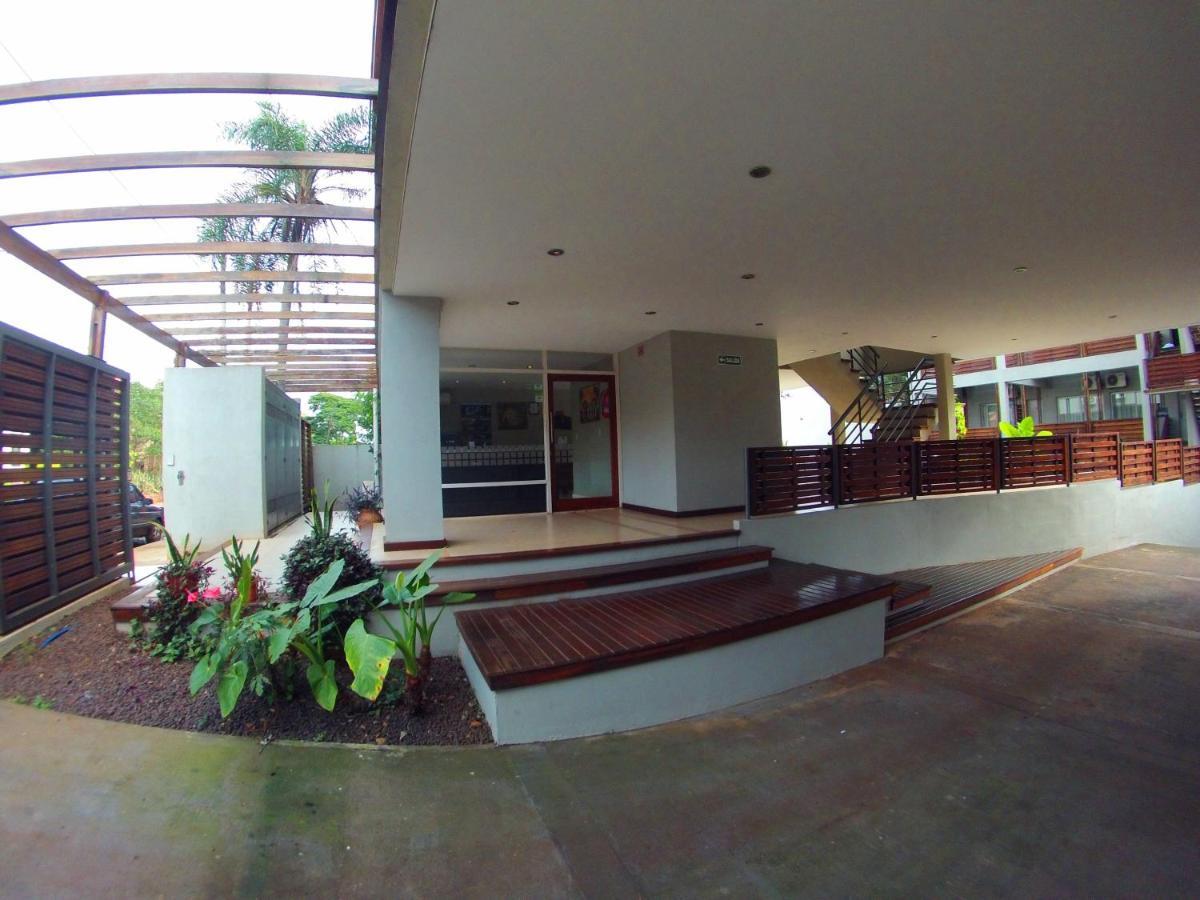 Yreta Apart Hotel Puerto Iguazú Esterno foto